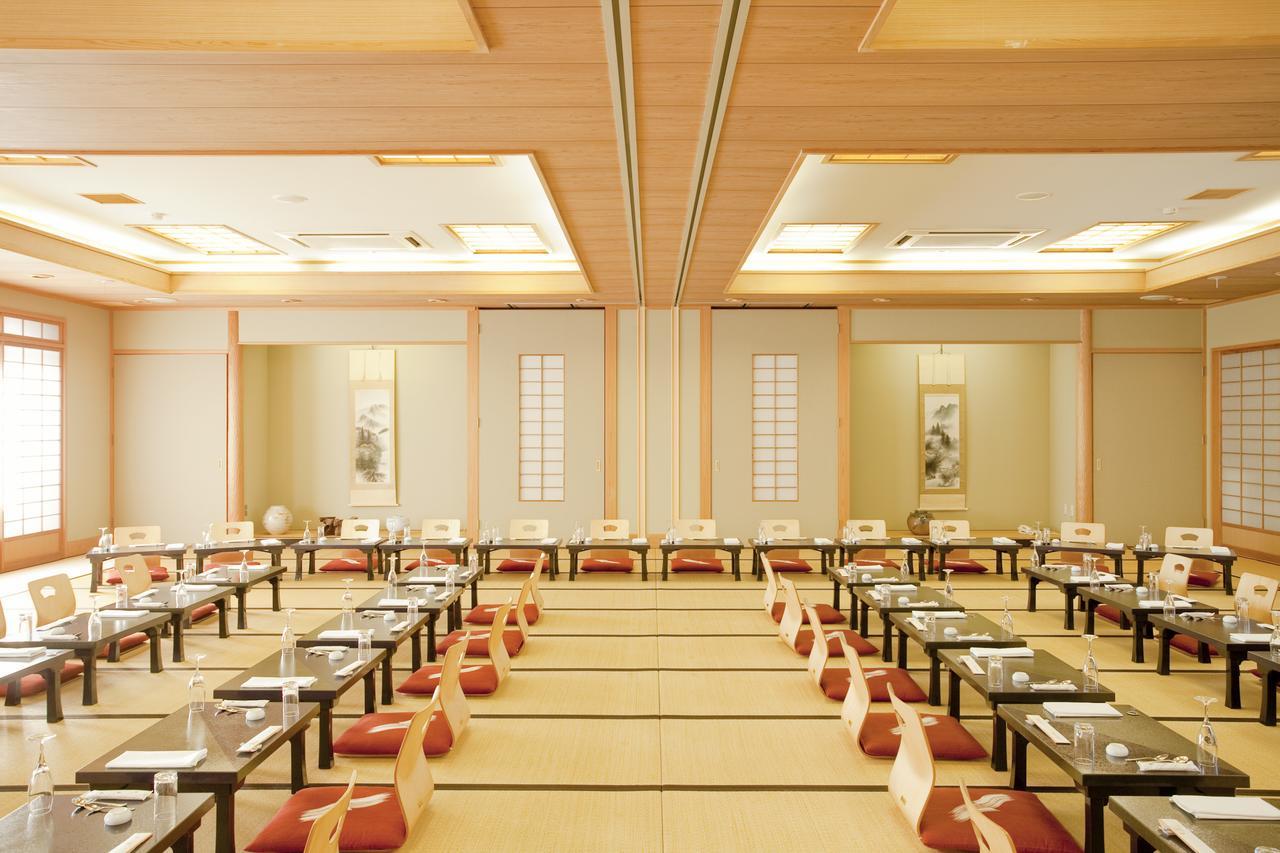 International Hotel אובה מראה חיצוני תמונה